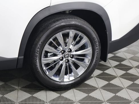 Used 2025 Toyota Grand Highlander Platinum image 55