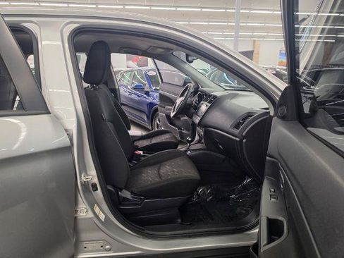 Used 2022 Mitsubishi Outlander Sport ES FWD image 10
