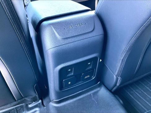 Used 2023 Ford Bronco Wildtrak AWD/4WD image 34