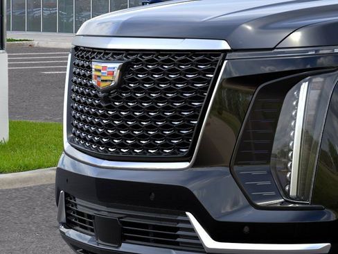 New 2026 Cadillac Escalade ESV 2WD image 13
