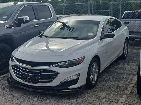 Used 2023 Chevrolet Malibu LS FWD image 5