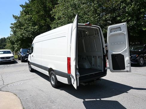 Used 2025 Mercedes-Benz Sprinter 2500 image 29
