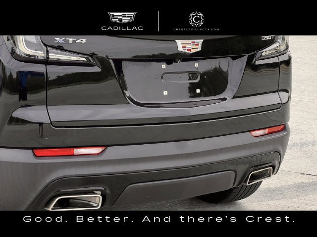 Used 2022 Cadillac XT4 Sport w/ Enhanced Visibility Package FWD image 7