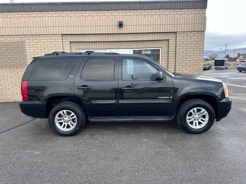 Used 2007 GMC Yukon SLT w/ SLT Preferred Equipment Group image 5