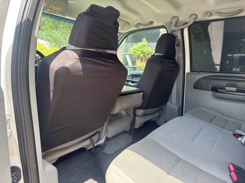 Used 2005 Ford F350 XLT image 12