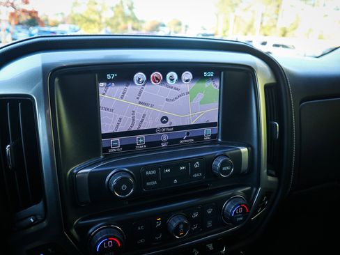 Used 2019 Chevrolet Silverado 2500 LTZ w/ Duramax Plus Package image 25