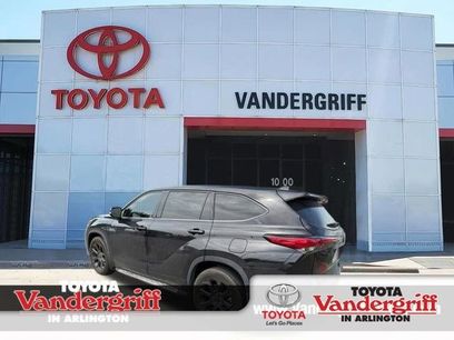 Used 2022 Toyota Highlander L