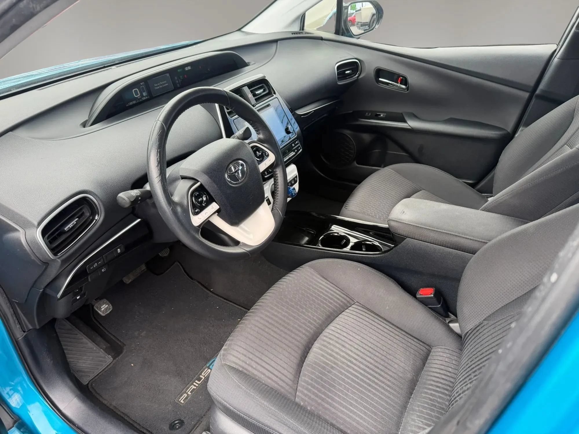 Used 2017 Toyota Prius Prime Plus FWD image 10