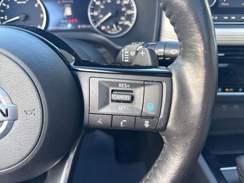 Used 2021 Nissan Rogue SV w/ Premium Package image 19