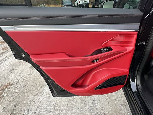 Used 2024 Jeep Wagoneer Launch Edition image 24