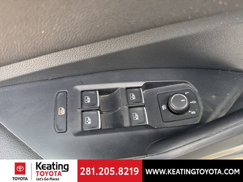 Used 2025 Volkswagen Jetta S image 11