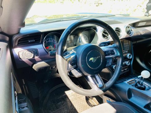 Used 2016 Ford Mustang GT RWD image 10