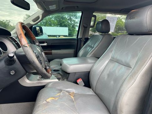 Used 2011 Toyota Tundra Limited w/ Platinum Pkg AWD/4WD image 4