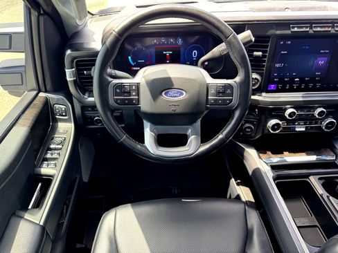 Used 2024 Ford F250 Lariat w/ Lariat Ultimate Package AWD/4WD image 22