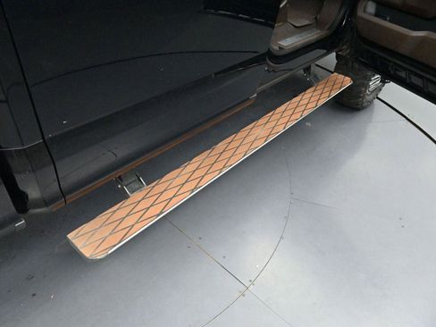 Used 2020 Ford F450 King Ranch w/ King Ranch Ultimate Package image 9