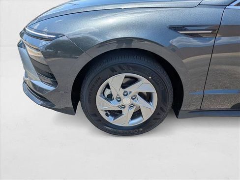 New 2025 Hyundai Sonata SE image 9