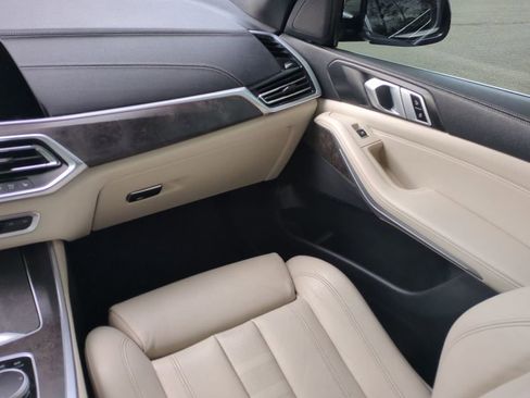 Used 2019 BMW X5 xDrive40i w/ Premium Package 2 image 16