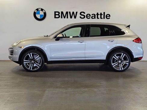 Used 2013 Porsche Cayenne AWD/4WD image 3