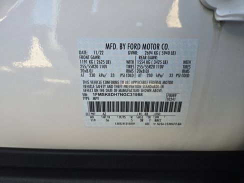 Used 2022 Ford Explorer XLT w/ Equipment Group 202A AWD/4WD image 28