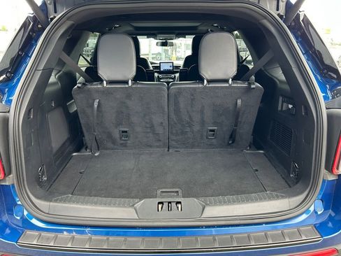 Used 2023 Ford Explorer ST-Line image 24
