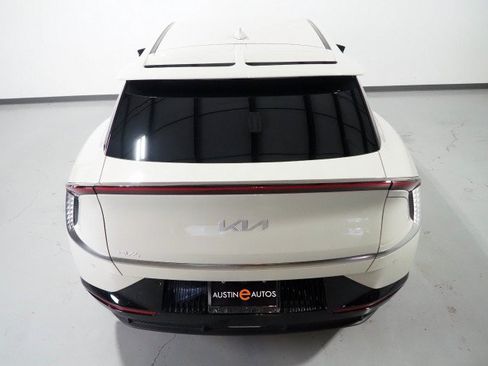 Used 2024 Kia EV6 Wind w/ Wind Technology Package RWD image 6