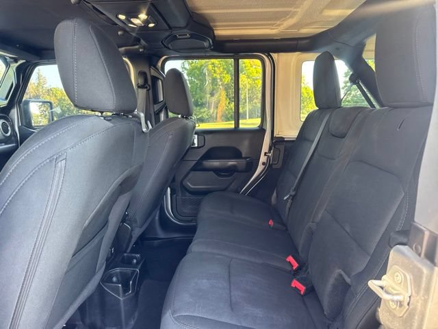 Used 2020 Jeep Wrangler Unlimited Sahara AWD/4WD image 14