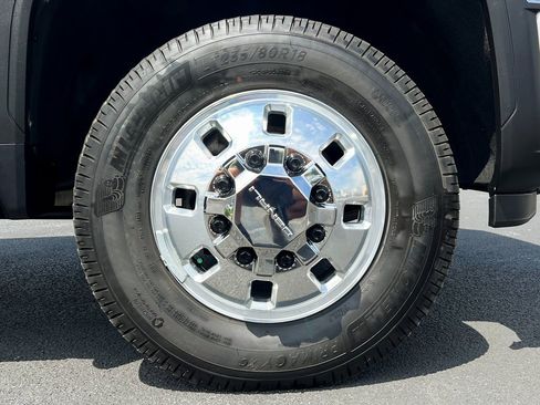 Used 2024 GMC Sierra 3500 Denali Ultimate image 20