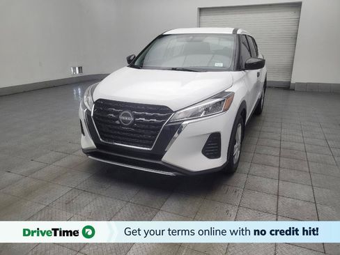 Used 2024 Nissan Kicks S FWD image 1