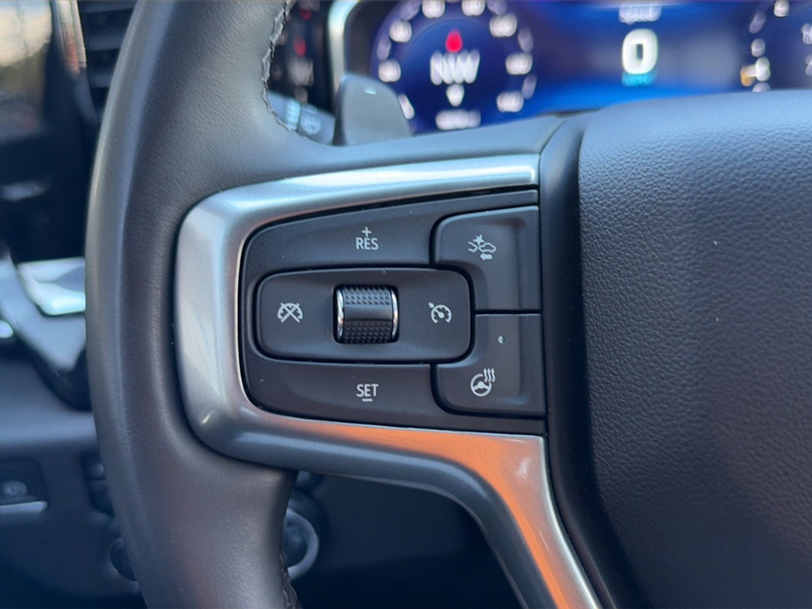 Used 2024 Chevrolet Silverado 1500 LT Trail Boss w/ Convenience Package II AWD/4WD image 39