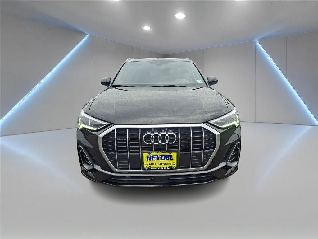 Used 2022 Audi Q3 2.0T Premium Plus AWD/4WD image 2