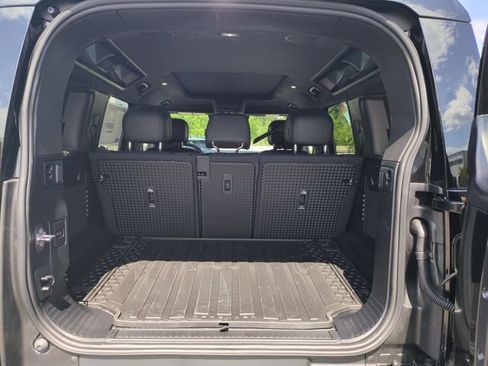 New 2026 Land Rover Defender 110 X AWD/4WD image 16