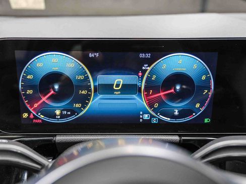 Certified 2023 Mercedes-Benz GLA 250 4MATIC image 29