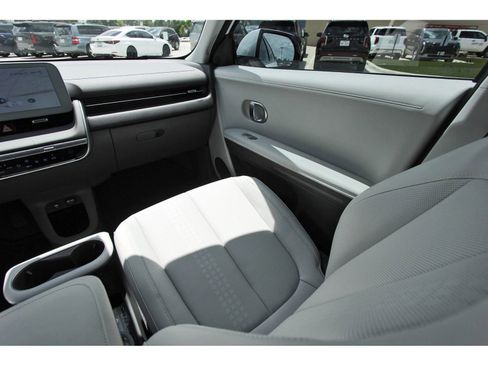 Certified 2024 Hyundai Ioniq 5 Limited RWD image 12