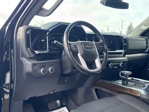 Used 2023 GMC Sierra 1500 Elevation w/ Preferred Package image 11