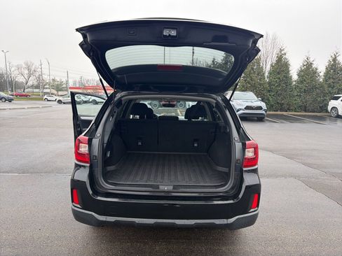 Used 2017 Subaru Outback 2.5i Premium image 26