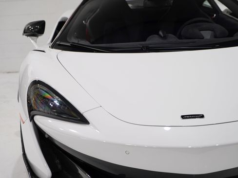 Used 2019 McLaren 600LT RWD image 28