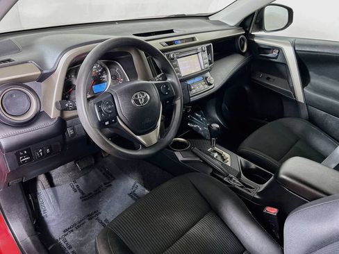 Used 2014 Toyota RAV4 XLE AWD/4WD image 9
