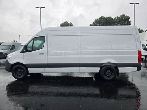 New 2026 Mercedes-Benz Sprinter 2500 image 3