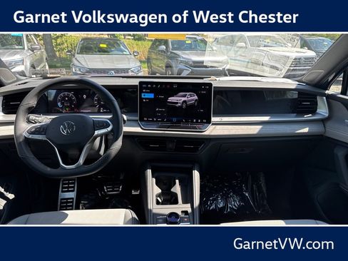 New 2026 Volkswagen Tiguan SE R-Line AWD/4WD image 12