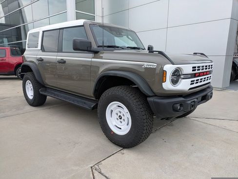 New 2026 Ford Bronco Heritage Edition AWD/4WD image 2