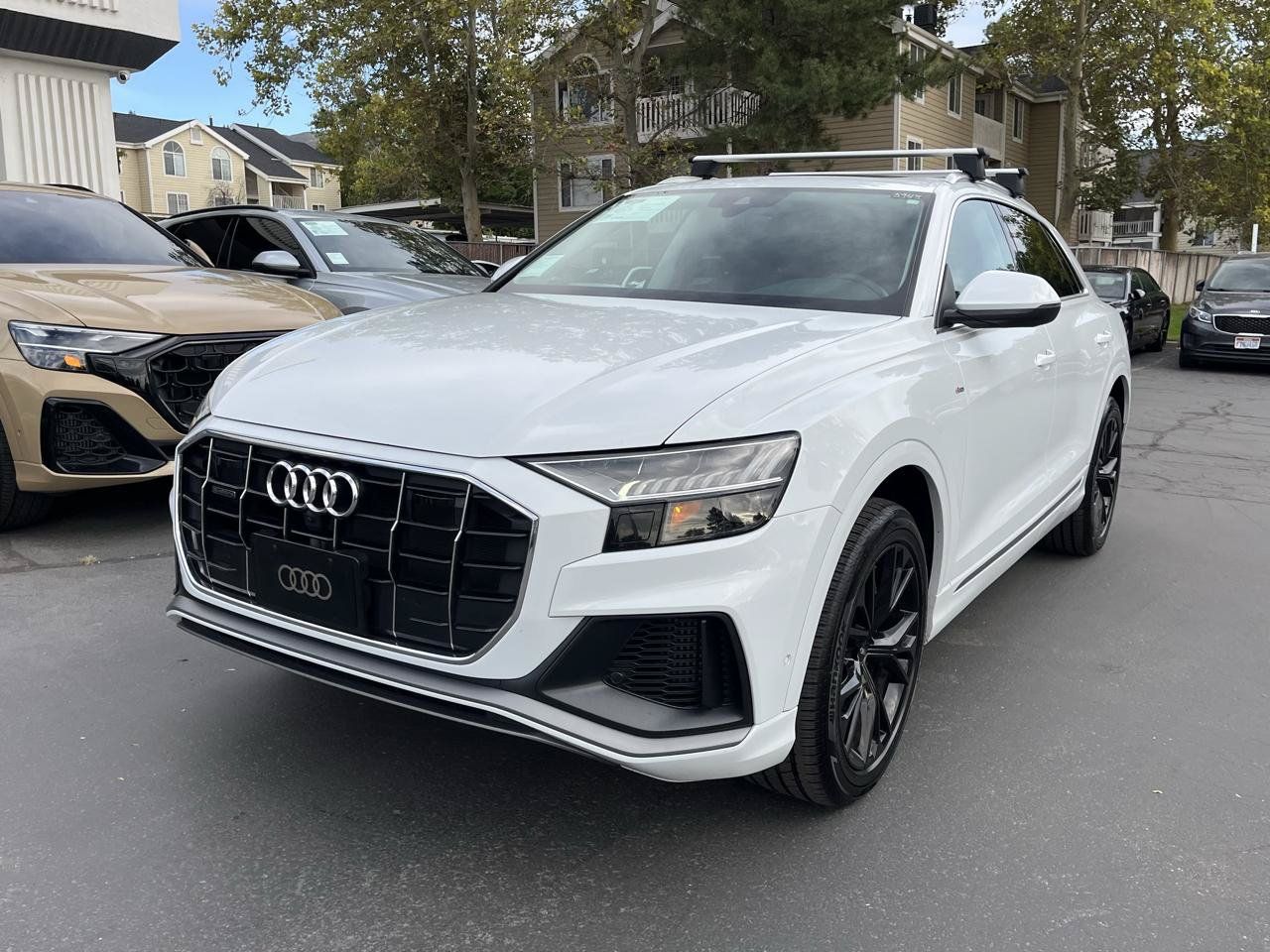 Used 2022 Audi Q8 Premium Plus AWD/4WD image 18