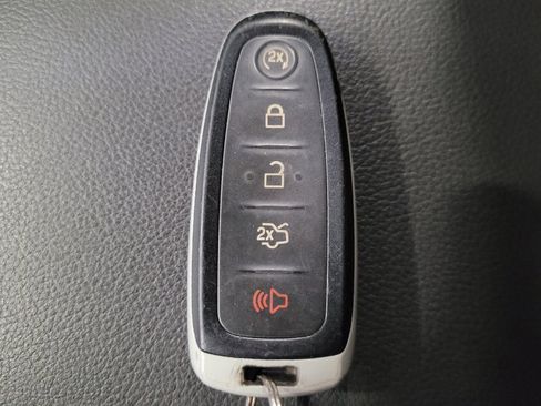 Used 2016 Ford Escape Titanium AWD/4WD image 32