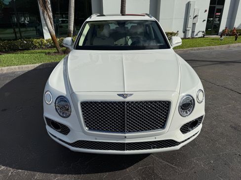 Used 2020 Bentley Bentayga image 9