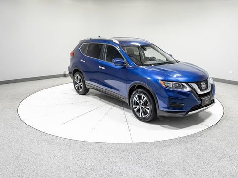 Used 2020 Nissan Rogue SV w/ Premium Package AWD/4WD image 30