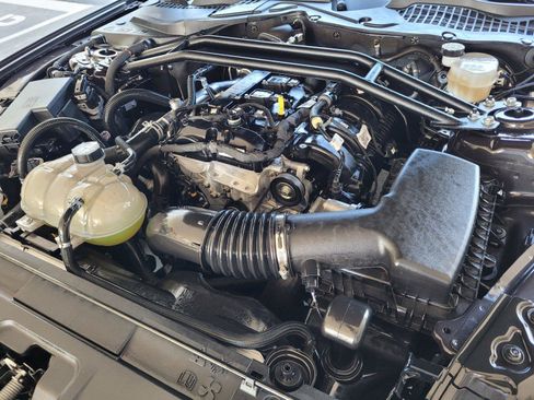 Used 2022 Ford Mustang Coupe RWD image 36