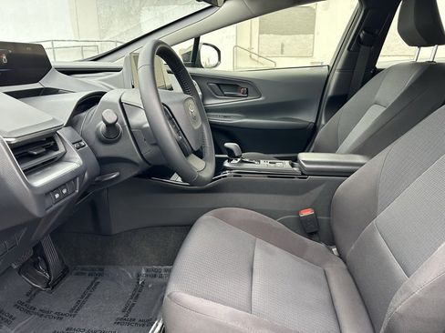 Certified 2025 Toyota Prius LE image 10