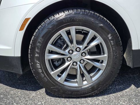 Certified 2021 Cadillac XT5 Premium Luxury w/ LPO, Floor Liner Package FWD image 13