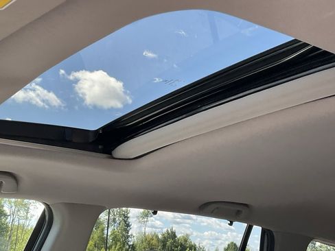 Used 2022 Honda Pilot Special Edition image 3