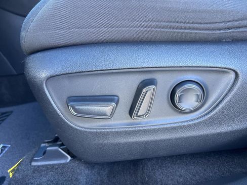 Used 2023 Toyota RAV4 XLE image 19