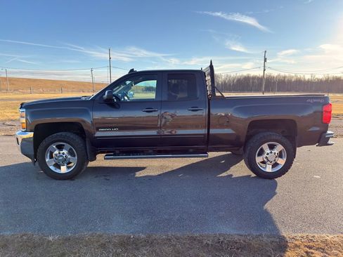 Used 2016 Chevrolet Silverado 2500 LT w/ LT Convenience Package image 10